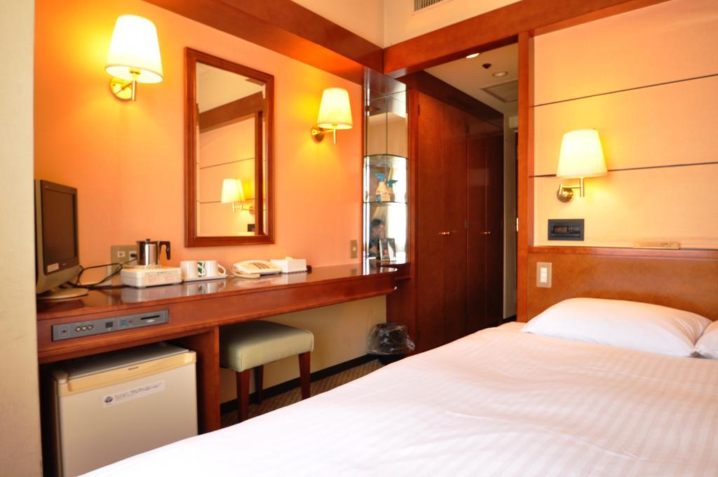 Toko City Hotel Umeda Oszaka Szoba fotó